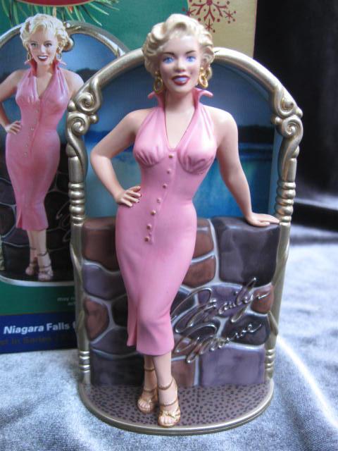 Niagara Falls For Marilyn 1st In Series Marilyn Monroe 2005 Carlton Heirloom Ornament