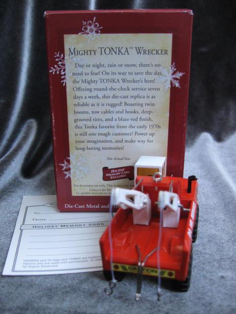 Hallmark 2005 Mighty Tonka Wrecker Christmas Tree Ornament
