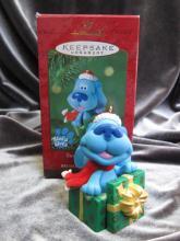 Hallmark 2000 Blue's Clues Surprise Package Christmas Tree Ornament