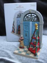 Hallmark 2010 Italy 4th In Doorways Around The World Series Christmas Tree Ornament