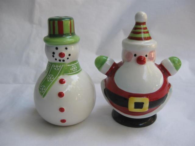 Santa Claus & Snowman Winter or Christmas Salt & Pepper Shakers S/P