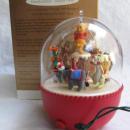 Hallmark 1994 Winnie The Pooh Parade Magic Motion & Music Christmas Tree Ornament