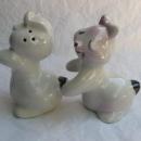 Vintage Bunny Hug Anthropomorphic Rabbit Van Tellingen Salt & Pepper Shakers