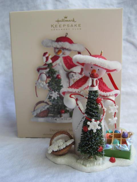 Hallmark 2007 Decorating Snow Lady Club Exclusive Christmas Tree Ornament