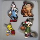 Hallmark 2007 Trick Or Treating In Oz Set of 4 Halloween Looney Tunes Wizard of Oz Ornaments