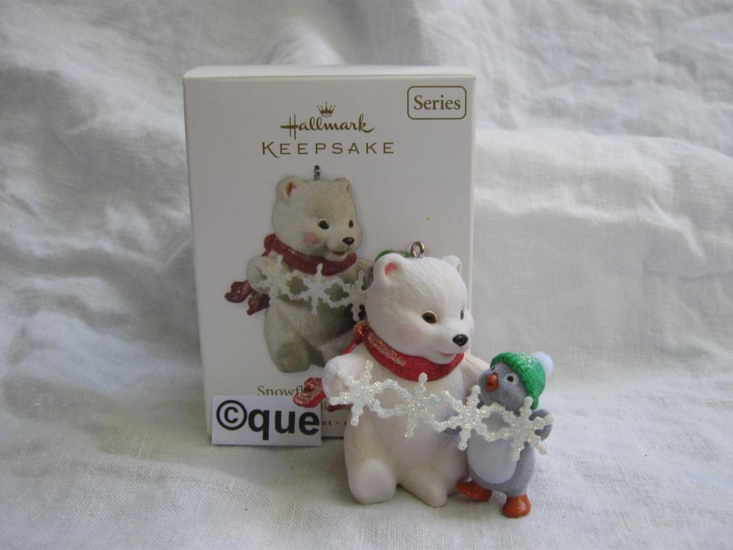 Hallmark 2010 Snowflakes With Style! Snowball & Tuxedo Christmas Tree Ornament