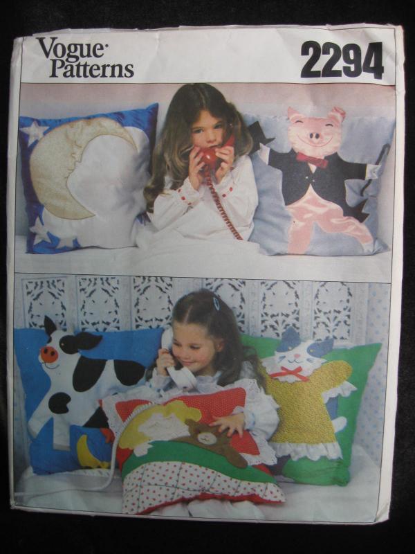 New Vintage Vogue 2294 Moon Pig Cow Kitty Teddy Bear Pillows Sewing Pattern OOP