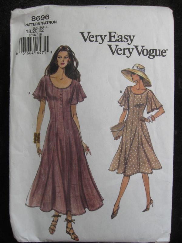 New Very Easy Very Vogue 8696 Loose Fitting Dress Misses' Sewing Pattern Size 18 20 22 Dated 2001