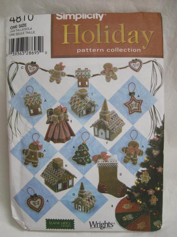 New Simplicity Holiday Crafts 4810 Christmas Cookie Ornaments Tree Skirt Cookie Swag Tree Topper & More Sewing Pattern