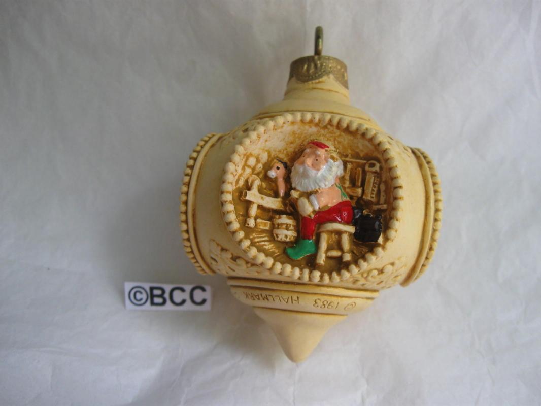 Hallmark 1983 Santa's On His Way 4 Scenes Christmas Ornament