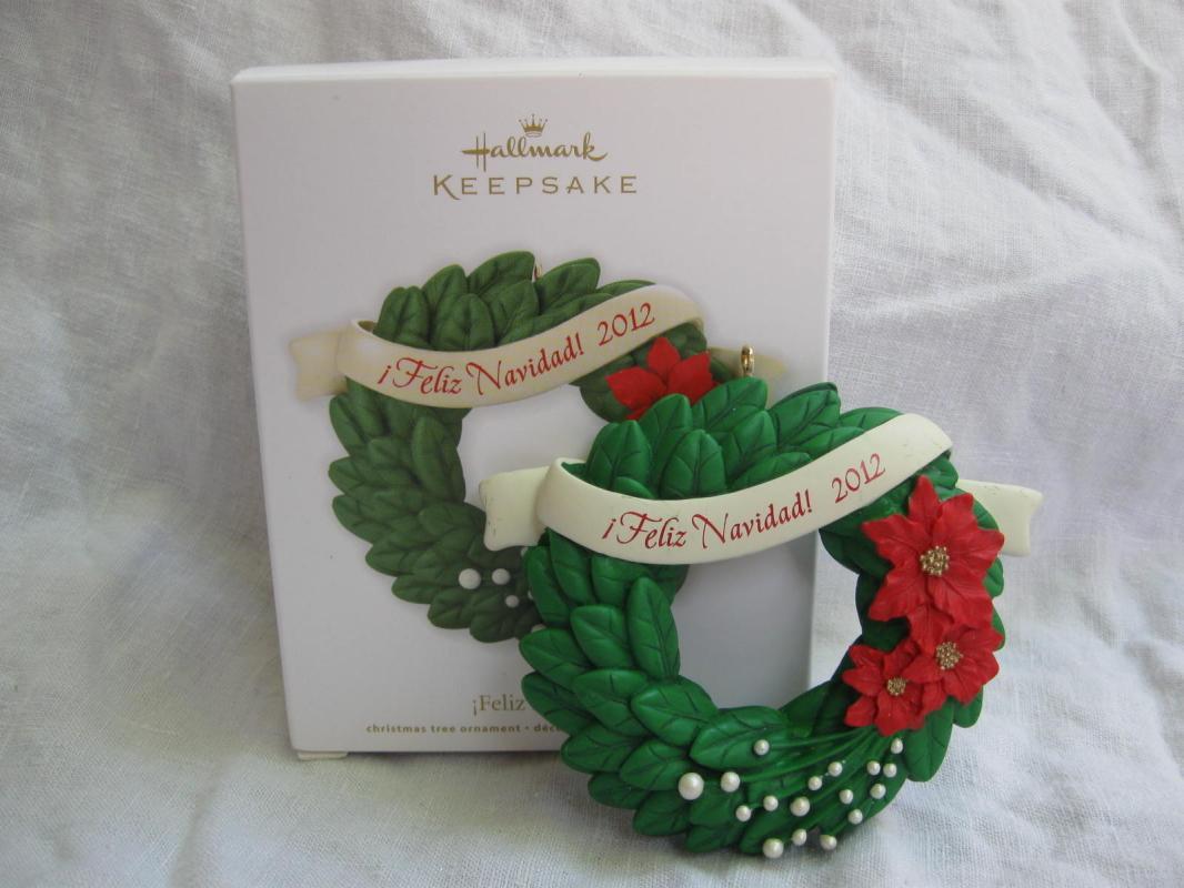 Hallmark 2012 Feliz Navidad Wreath Christmas Ornament