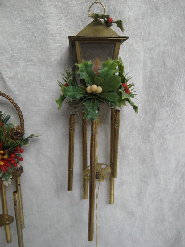 2 Sets Of Plastic Christmas Wind Chimes Lantern & Bird Cage