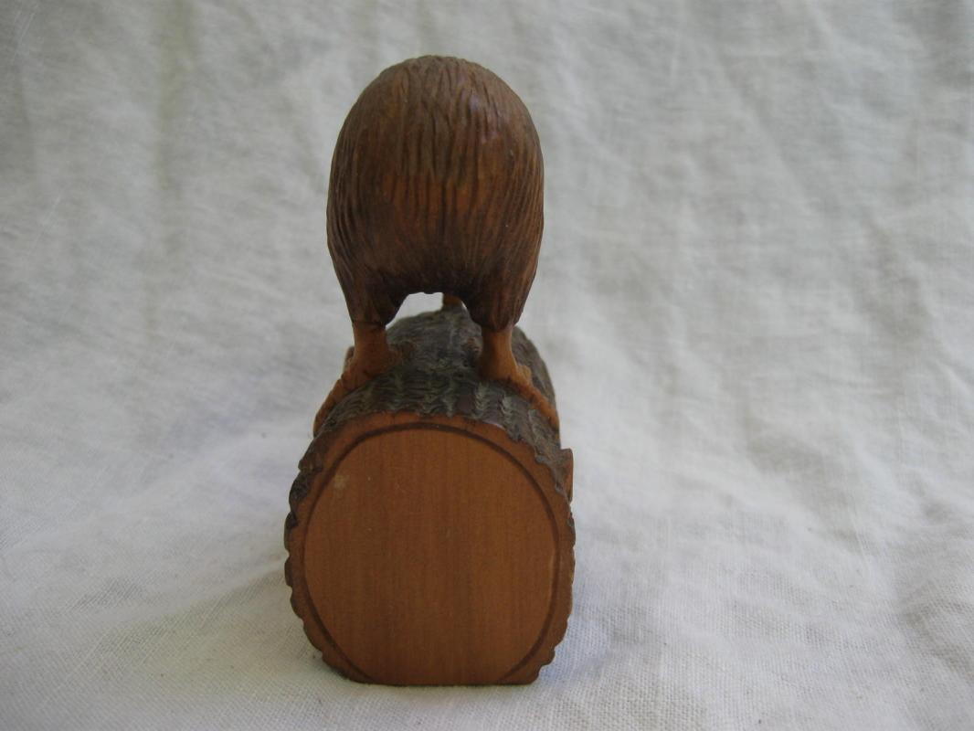 New Zealand Carved Wood Kiwi Wingless Bird Figurine