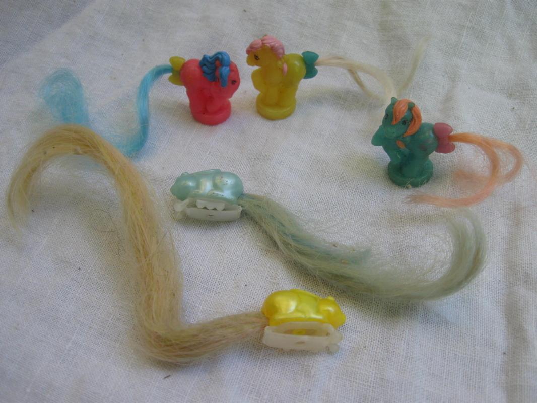 Lot of My Little Pony 3 Miniature + Accessories Combs Brushes Hair Clips & More