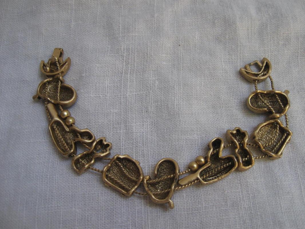 Cooks Sliding Charm Bracelet Oven Mitt Frying Pan Eggs Toaster Utensils Kitchen