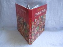 Betty Crocker's Cooky Cookie Book Cookbook Copyright 1963 2002