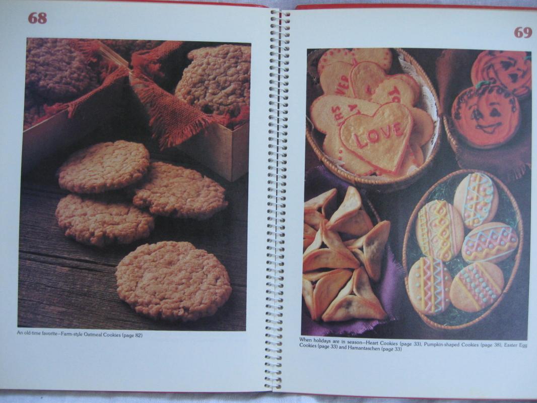 Betty Crocker's Cookie Book Cookbook Copyright 1963