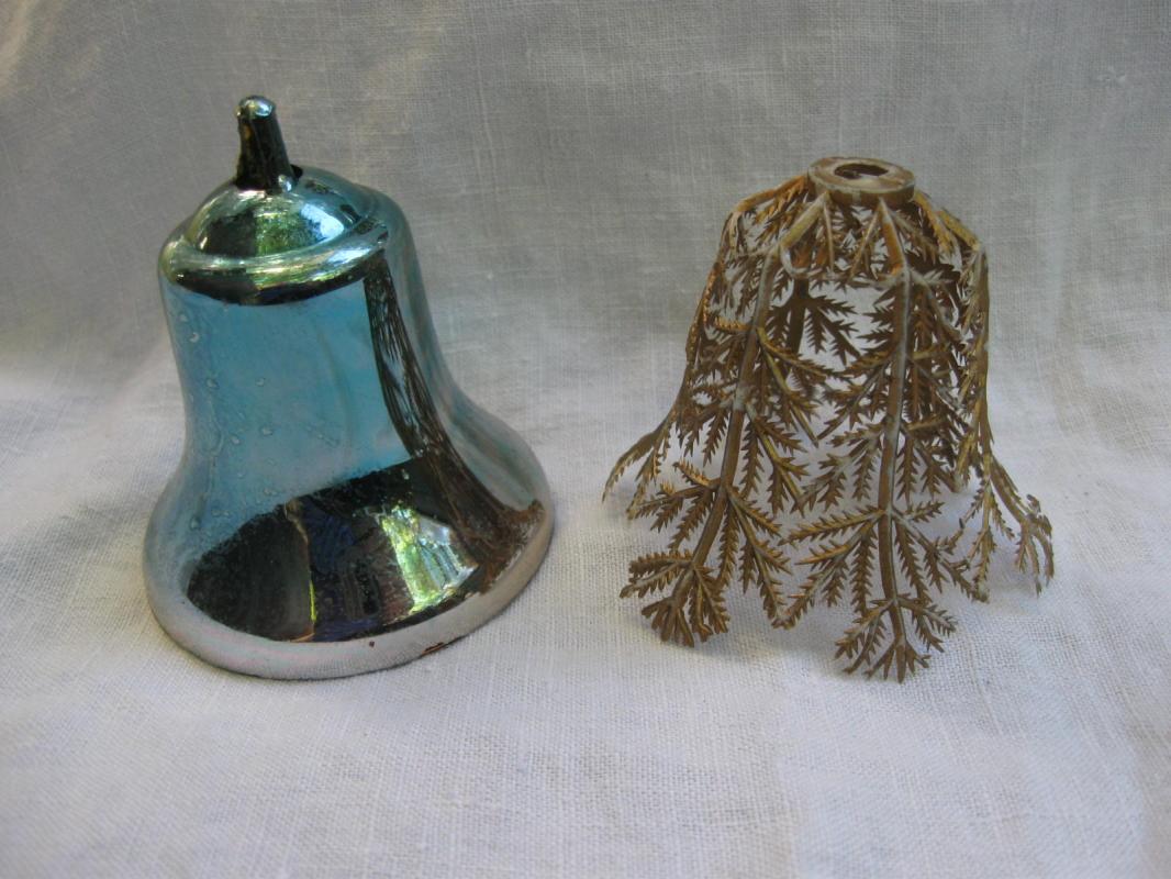 4 Vintage Plastic Bells With Filligree Covers Christmas Tree Ornaments