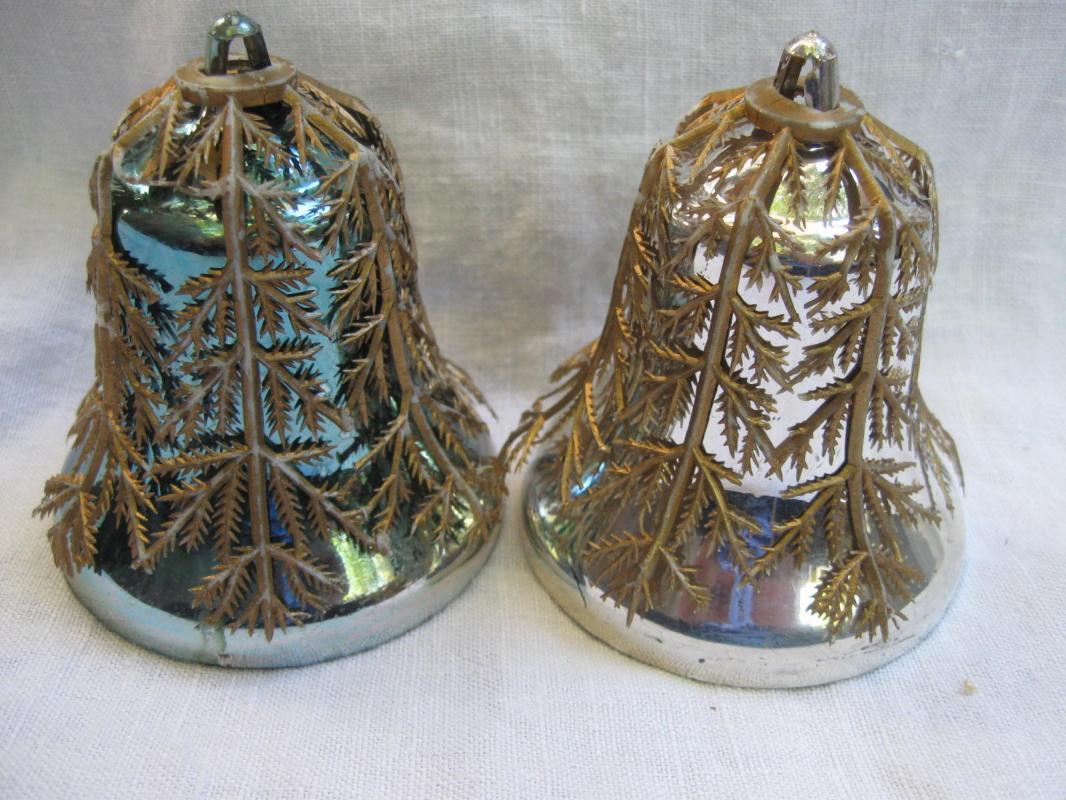 4 Vintage Plastic Bells With Filligree Covers Christmas Tree Ornaments