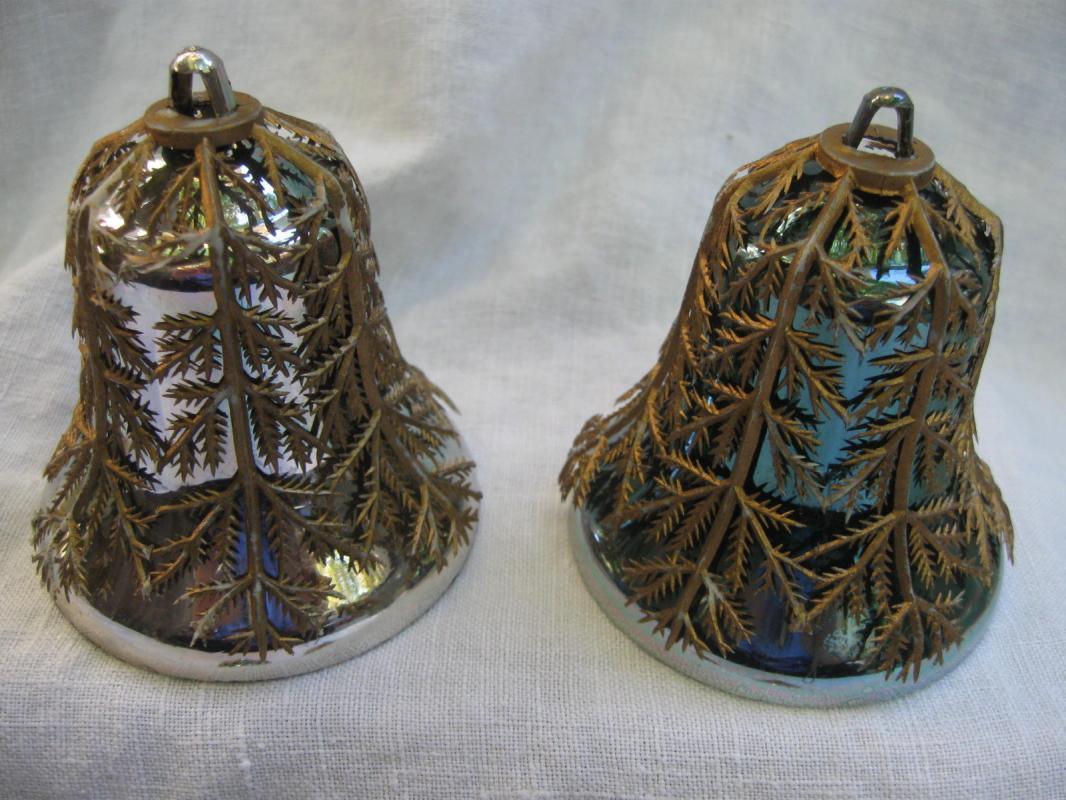 4 Vintage Plastic Bells With Filligree Covers Christmas Tree Ornaments