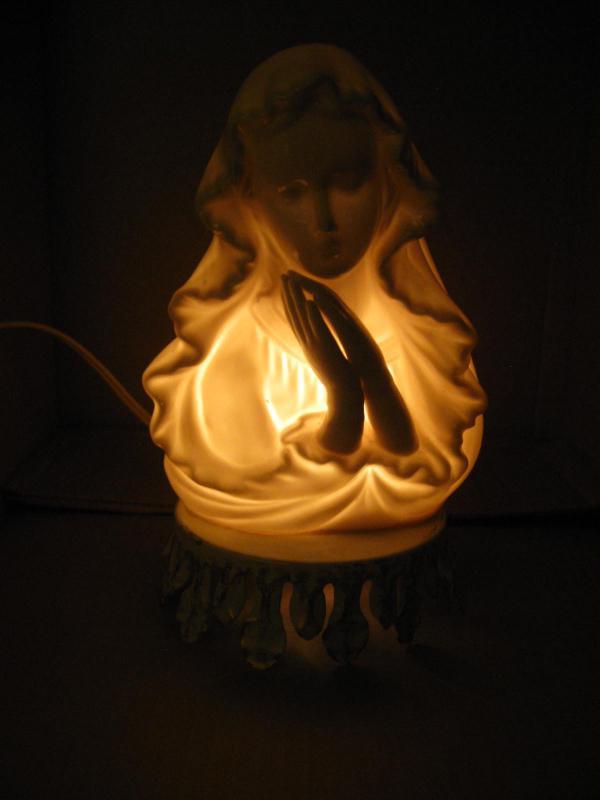 Vintage Ceramic Madonna Night Light Alladin Giftware Lamp