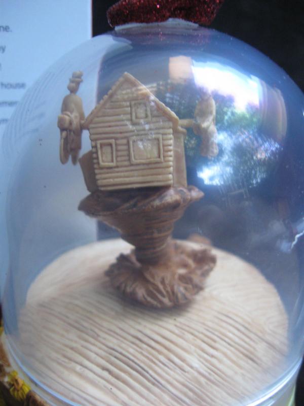 Hallmark 2013 It's a Twister Wizard of oz Magic 75th Anniversary Ornament Moves