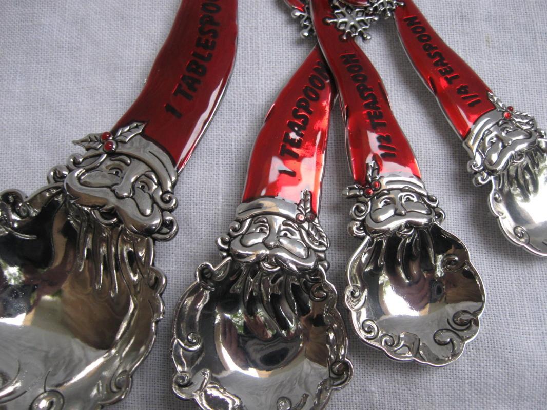 Ganz Set of Four Christmas Red Santa Hat Measuring Spoons