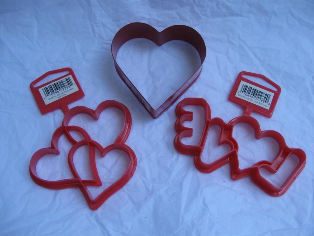 Wilton 3 Fancy Valeintine Hearts Valentine's Day Cookie Cutters Love Triple