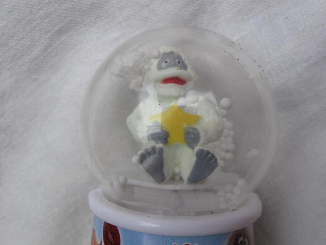 Bumble The Anominable Snowman Snowglobe with Candy Stars Rudloph The Red Nosed Reindeer Character