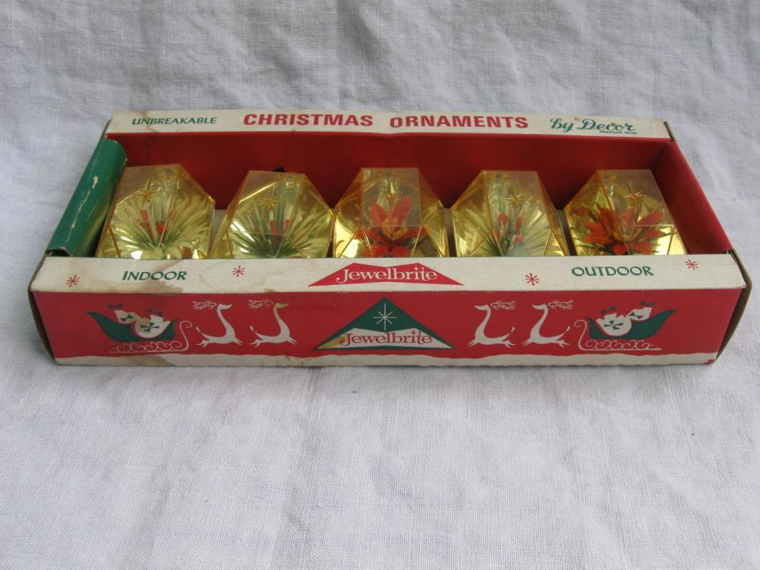 Vintage Christmas Jewelbrite Poinsettia Plastic Ornaments Diorama Hexagon In Original Box