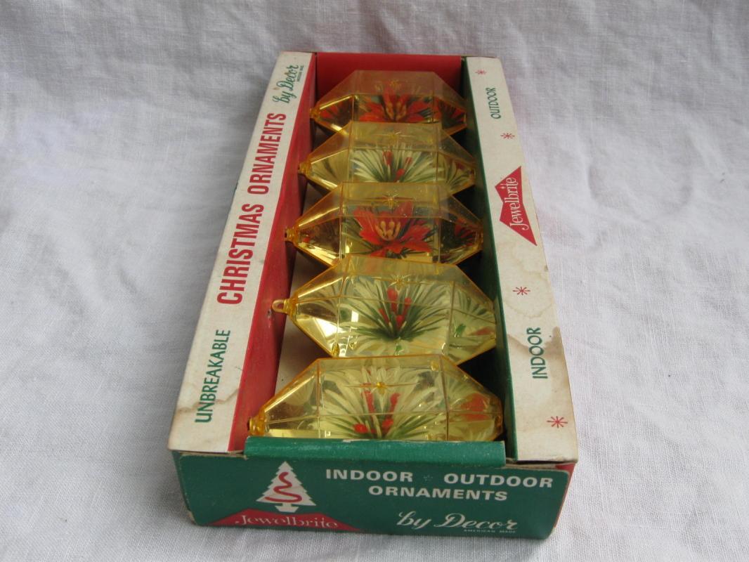 Vintage Christmas Jewelbrite Poinsettia Plastic Ornaments Diorama Hexagon In Original Box