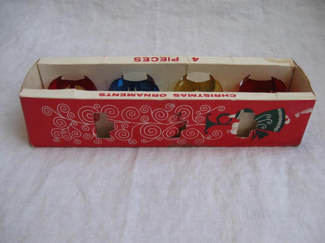 Vintage Jewelbrite Flora Bells Round Colored Christmas Diorama Ornaments In Box