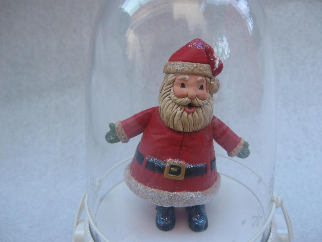 Hallmark 2008 Santa Happy Tappers Magic Music & Movement Tabletop Display Christmas