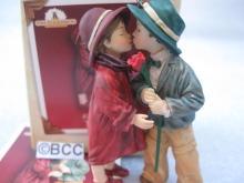 Hallmark 2005 The Kiss Love & Romance Christmas Ornament Valentines Day