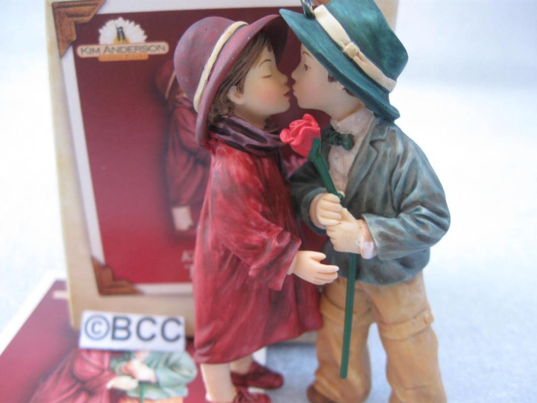 Hallmark 2005 The Kiss Love & Romance Christmas Ornament Valentines Day