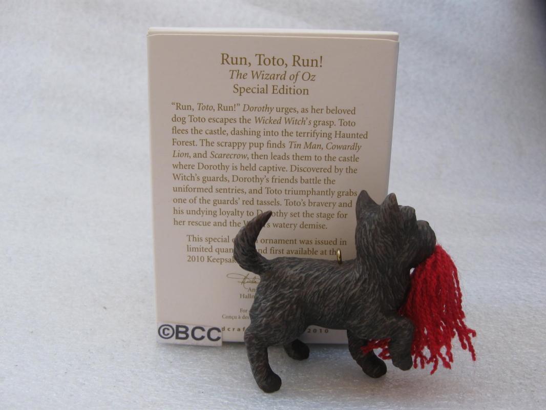 Hallmark 2010 Run Toto Run! Limited Quantity Wizard Of Oz Christmas Tree Ornament