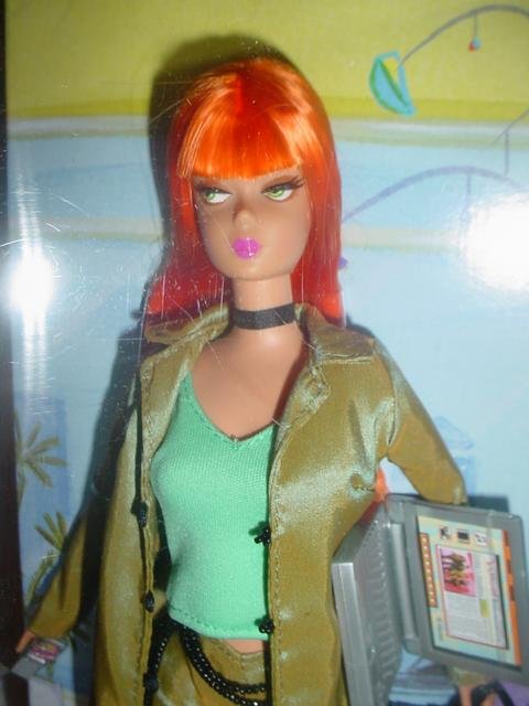 Modern Circle Barbie Doll Producer