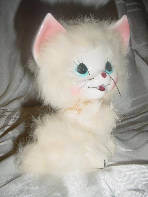 Porcelain Fur White Smiling Kitty Cat