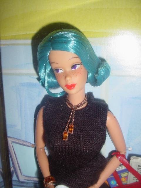Barbie Modern Circle Melody Doll Production Assistant 2003