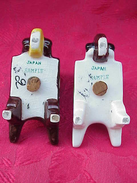 Vintage Tulip Wheelbarrow Salt & Pepper Shakers Salesman Sample
