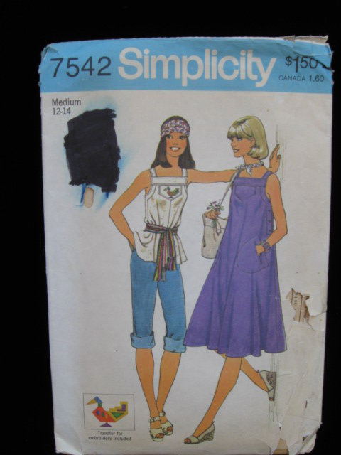 Simplicity 7542 Misses' Hippie Dress or Top With Embroidery Transfer Sewing Pattern 1970's
