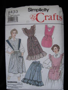 Simplicity Crafts 9433 Misses' Aprons Sewing Pattern