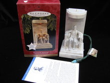 Hallmark 1997 The Lincoln Memorial Magic Light & Sound Christmas Tree Ornament