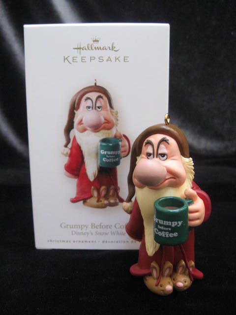 Hallmark 2007 GRUMPY BEFORE COFFEE Walt Disney Snow White Coffee Lover Christmas Tree Ornament