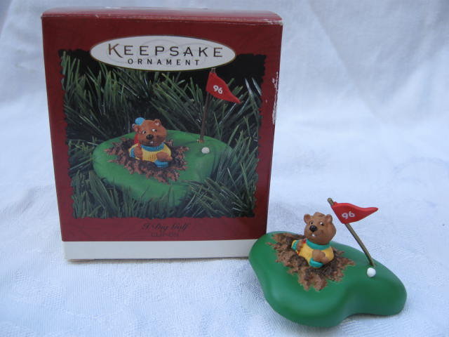 Hallmark 1996 I Dig Golf Gofer Golfing Christmas Tree Ornament