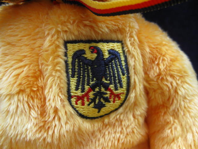 Ty PRINZ VON GOLD German Exclusive Ty Beanie Baby Bear MWMT