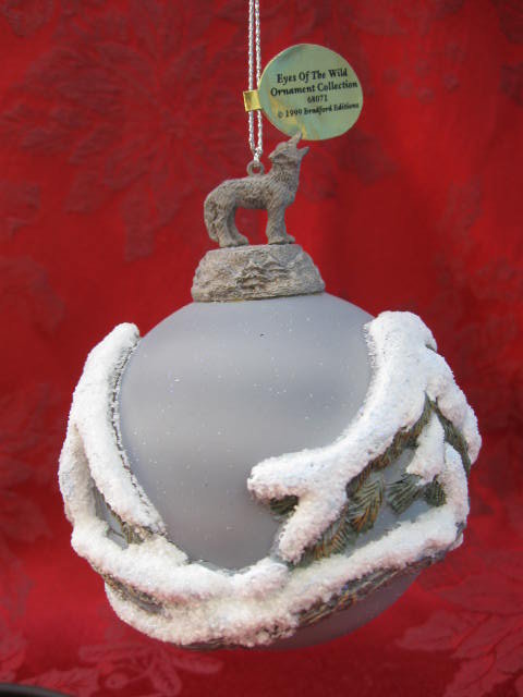 Bradford Eyes In The Shadows 3 Dimensional Wolf Christmas Tree Ornament