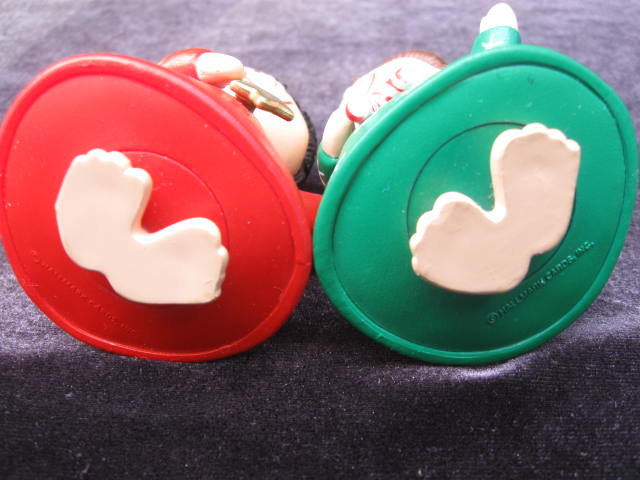 Vintage Hallmark Season Greetings Barefoot Christmas Angels Salt & Pepper Shakers