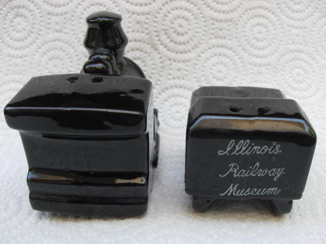 Vintage Set Souvenir Locomotive and Coal Car Train Salt & Pepper Shakers