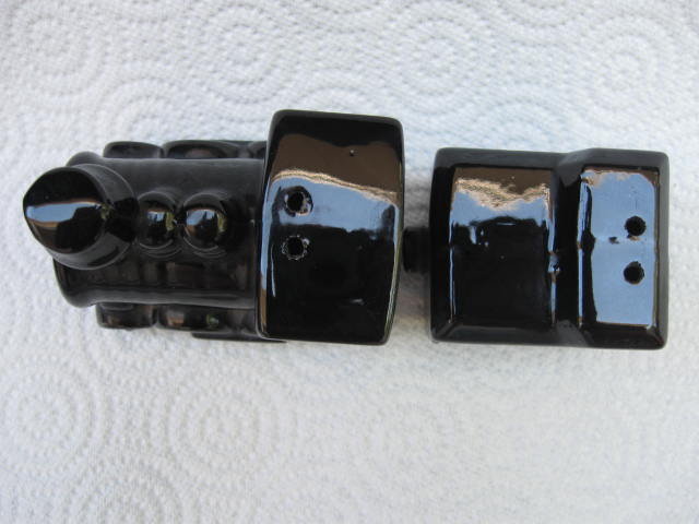 Vintage Set Souvenir Locomotive and Coal Car Train Salt & Pepper Shakers